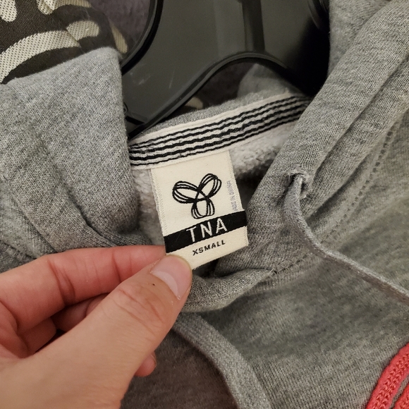 TNA gray hoodie - Picture 2 of 4